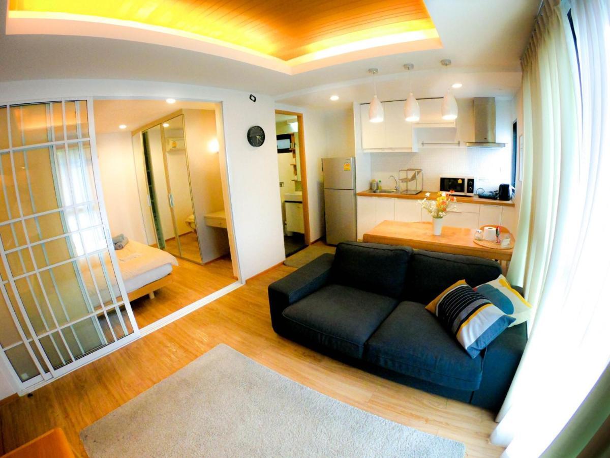 Bed and Breakfast S Bloc Saladaeng Бангкок Екстер'єр фото